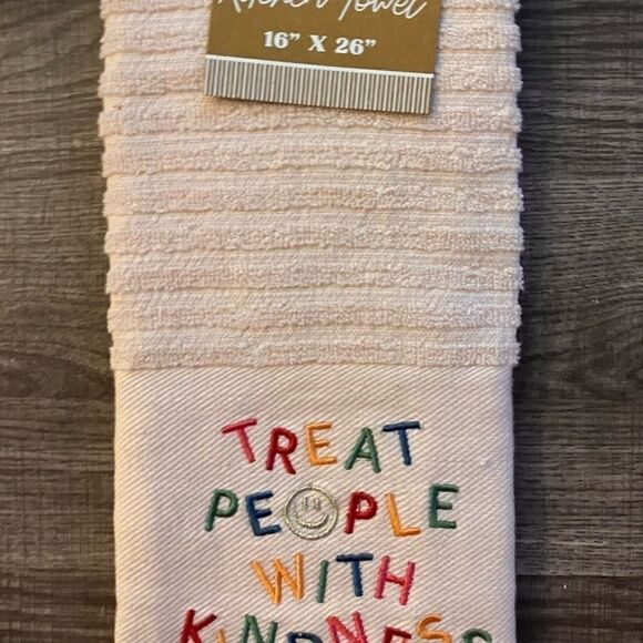 Home Decor Towels Supplies Bundle Pride Inspired - Picture 11 of 16